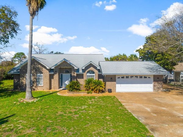 144 Oleander Circle, Panama City Beach, FL 32413
