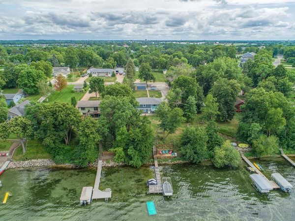 1207 S Darling Drive NW, Alexandria, MN 56308