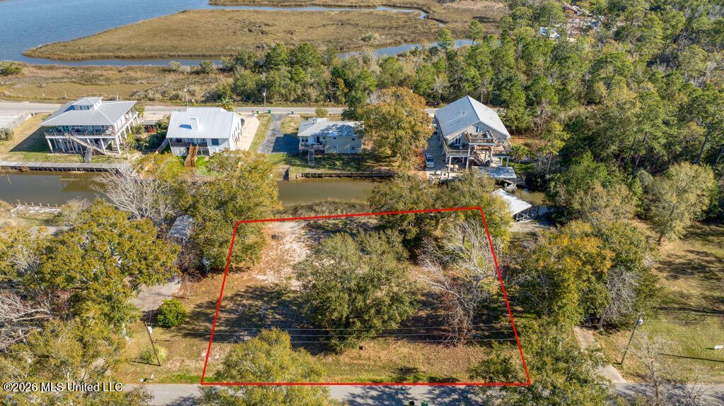 Margaret Street, Ocean Springs, MS 39564 Main Photo