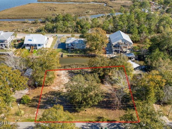 Margaret Street, Ocean Springs, MS 39564