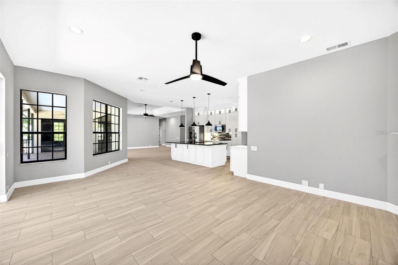 7214 Hendry Creek Drive, Fort Myers, FL 33908 Photo