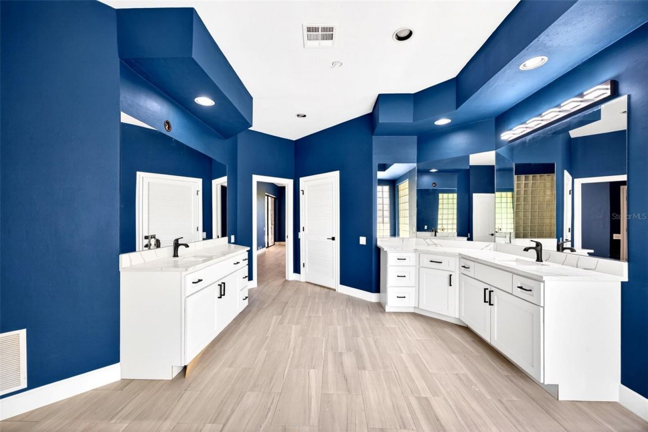 7214 Hendry Creek Drive, Fort Myers, FL 33908 Photo