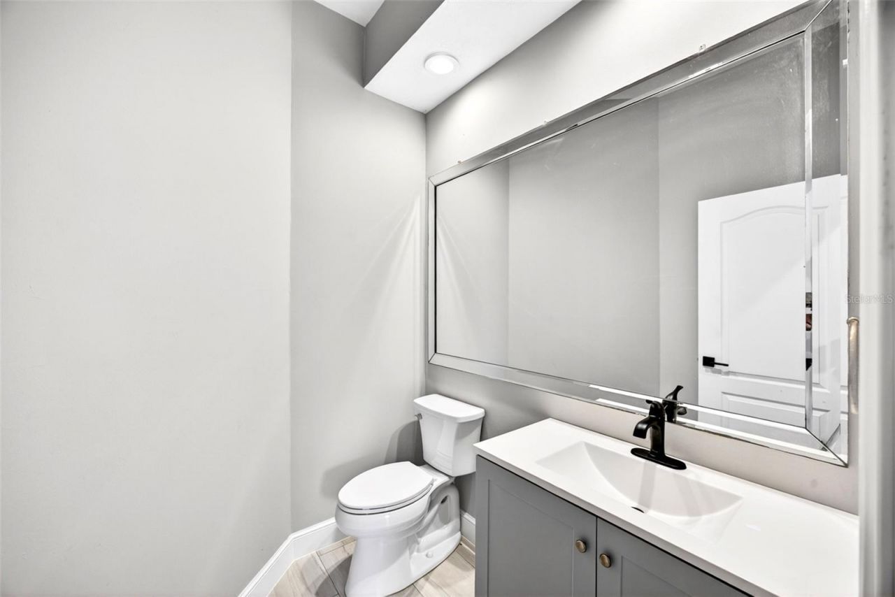 7214 Hendry Creek Drive, Fort Myers, FL 33908 Photo