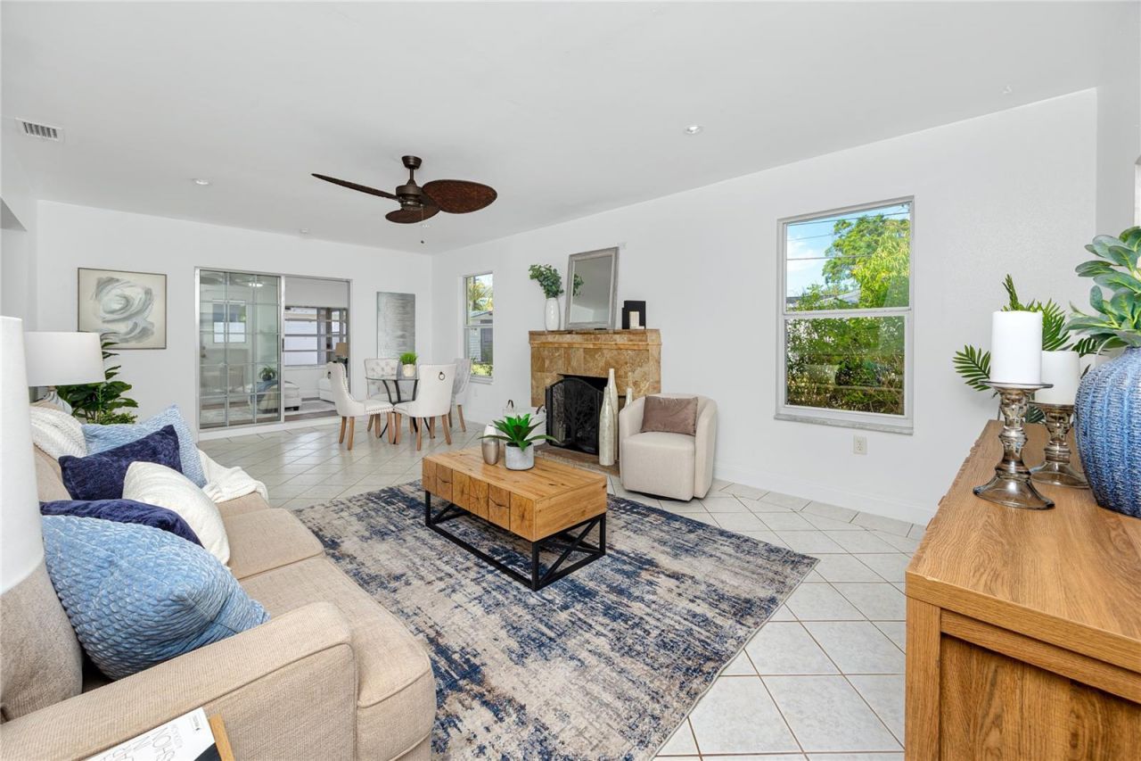 6482 20th Street N, Saint Petersburg, FL 33702 Photo