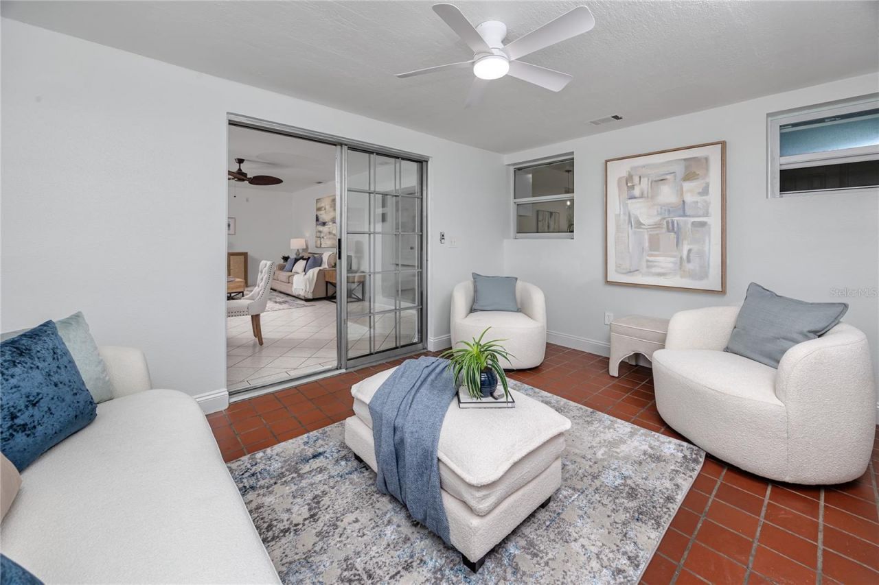 6482 20th Street N, Saint Petersburg, FL 33702 Photo