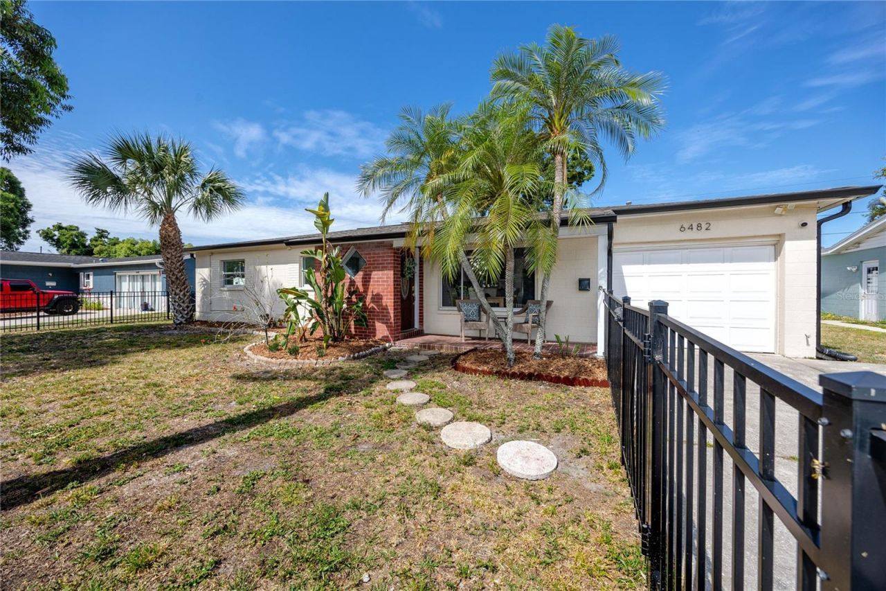 6482 20th Street N, Saint Petersburg, FL 33702 Photo