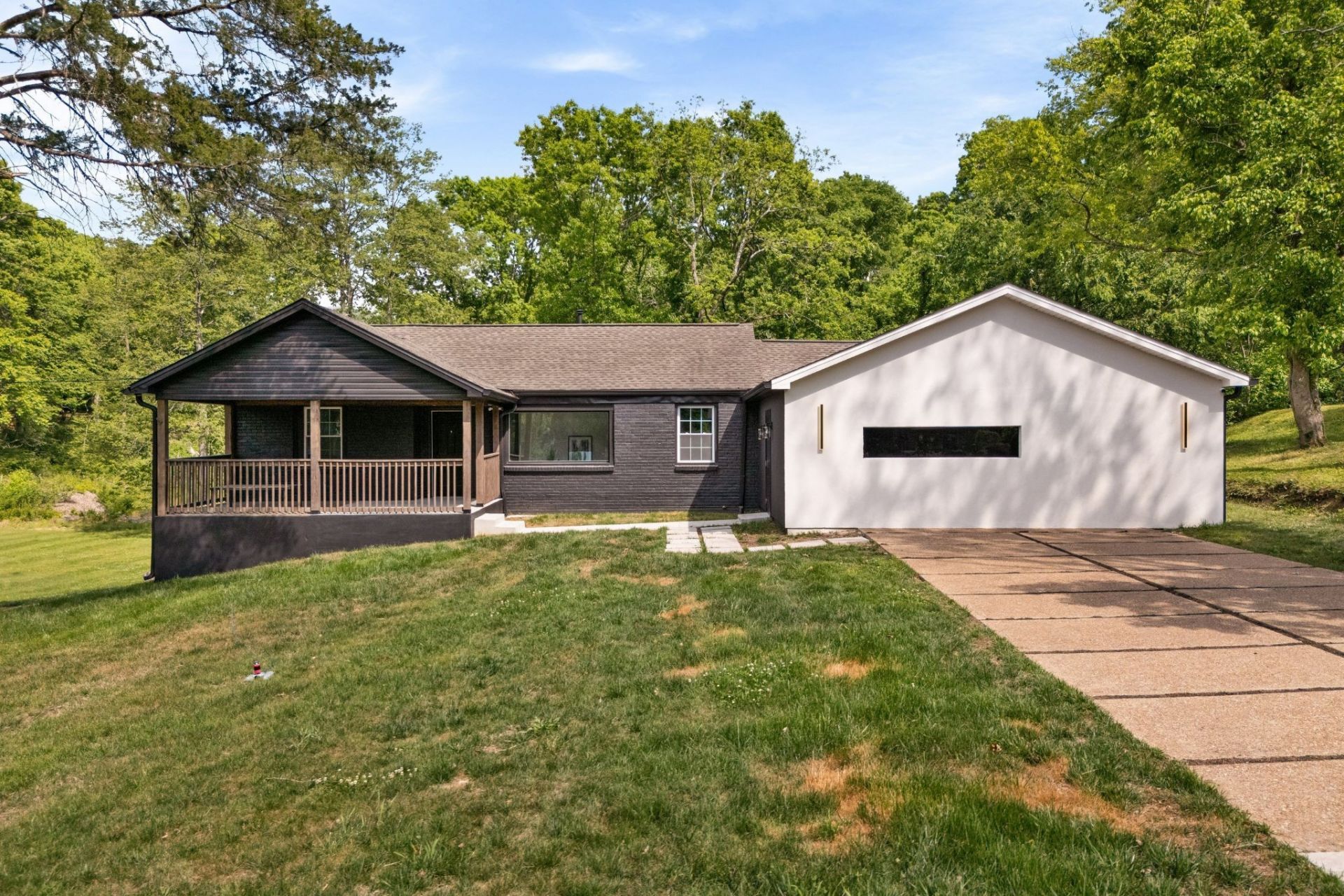 515 Catalina Dr, Nashville, TN 37217 Main Photo