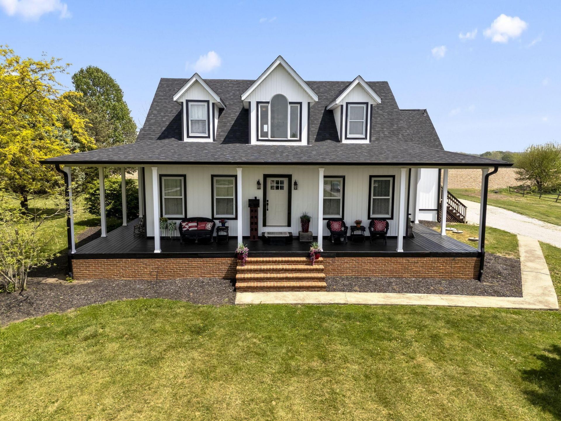 29814 Wolfe Road , Circleville, OH 43113 Main Photo