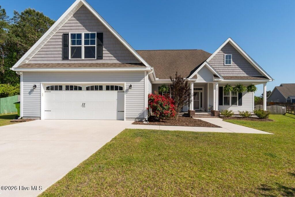 302 Big Pine Court, Hubert, NC 28539 Main Photo