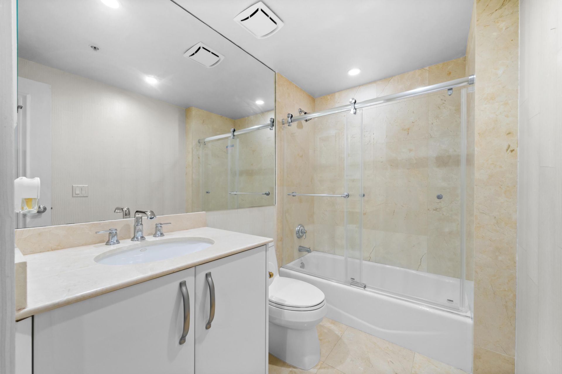 2051 SE 3rd Street, Unit Th8, Deerfield Beach, FL 33441 Photo