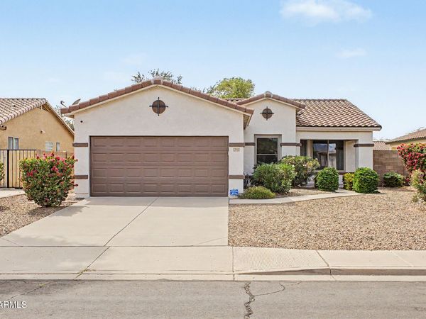 1940 S TALBOT Circle, Mesa, AZ 85209