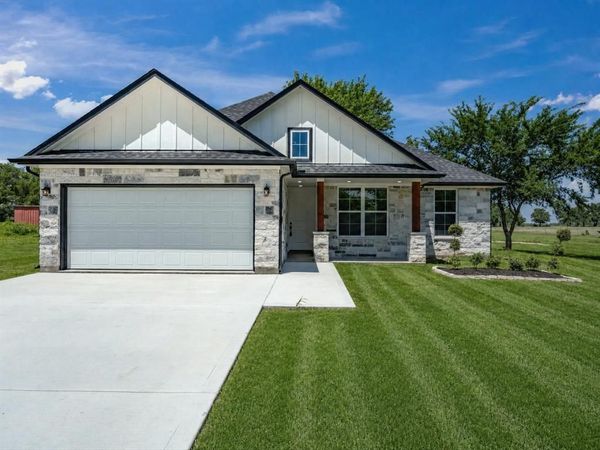 1569 Well Service Road, Bowie, TX 76230