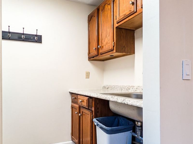 3659 Farnham Street NW, North Canton, OH 44720 Photo 18