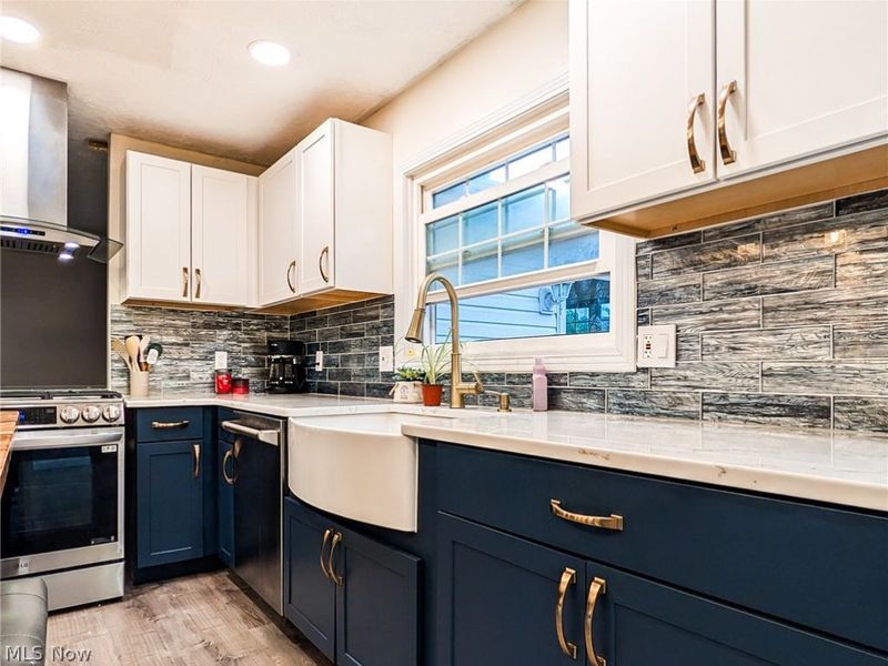 3659 Farnham Street NW, North Canton, OH 44720 Photo 4