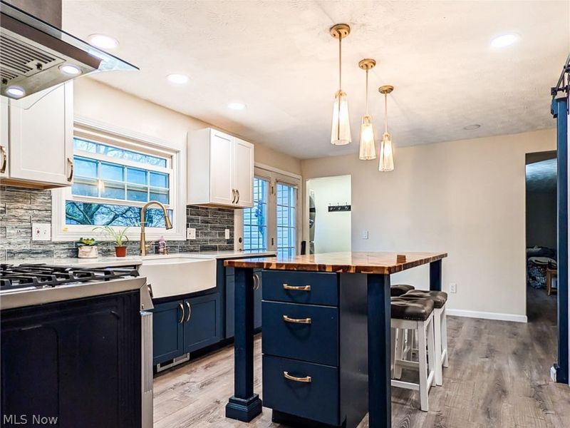 3659 Farnham Street NW, North Canton, OH 44720 Photo 5