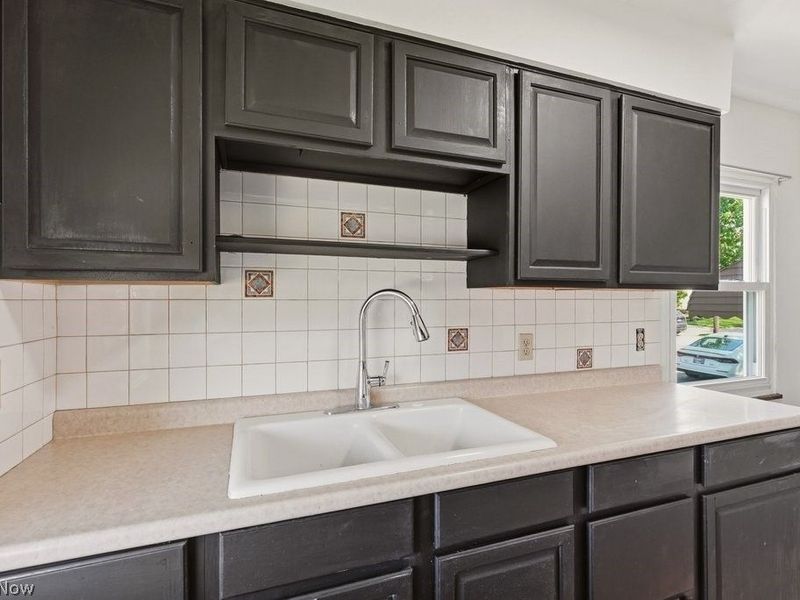 4919 Ridge Road, Brooklyn, OH 44144 Photo 12