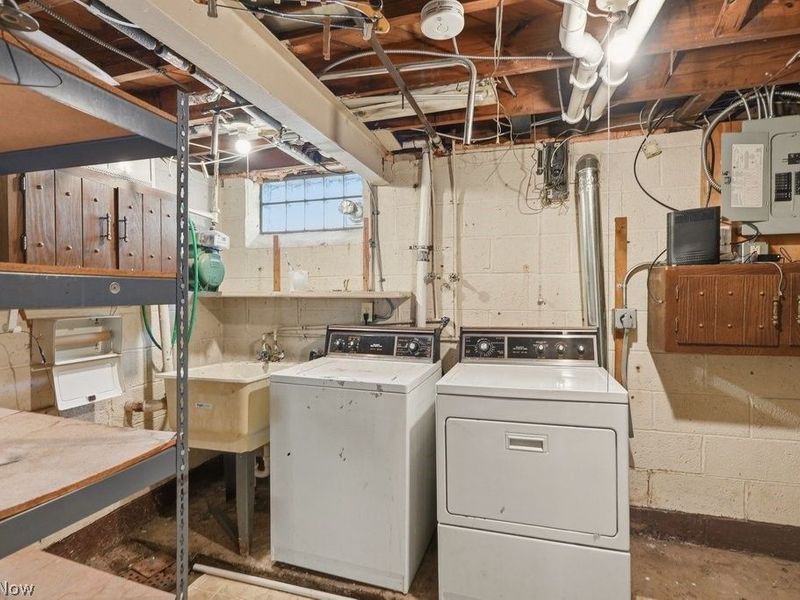 4919 Ridge Road, Brooklyn, OH 44144 Photo 25