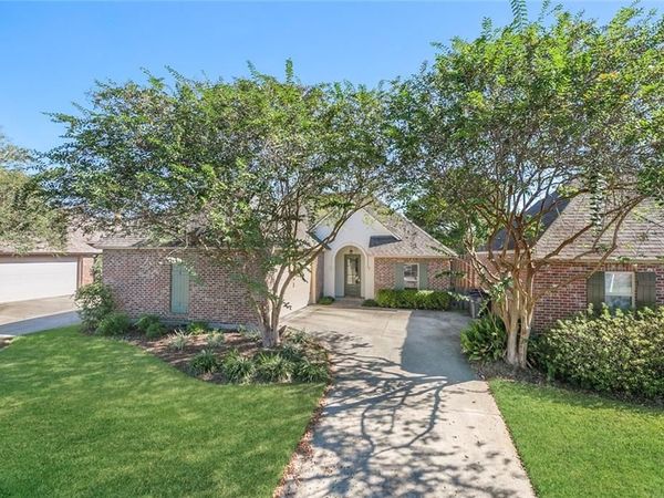 2243 SPRING POINTE Drive , Baton Rouge, LA 70810