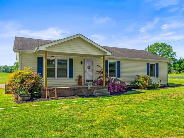 3922 Armstrong Rd , Springfield, TN 37172