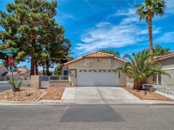 2697 Rungsted Street , Las Vegas, NV 89142