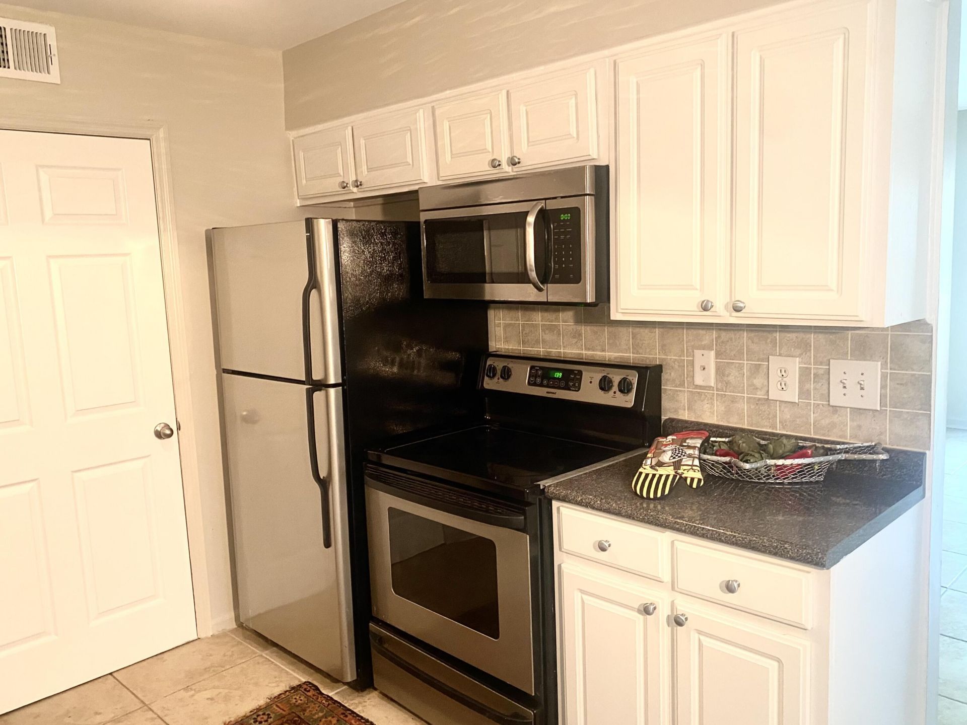 1402 Camp Road Photo 6