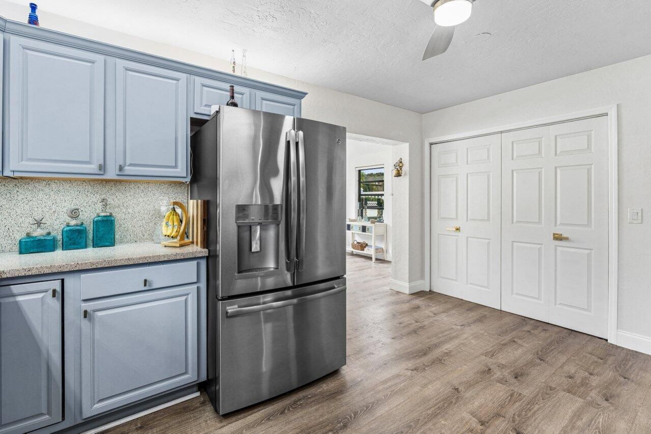 2101 N Palm Circle, North Palm Beach, FL 33408 Photo