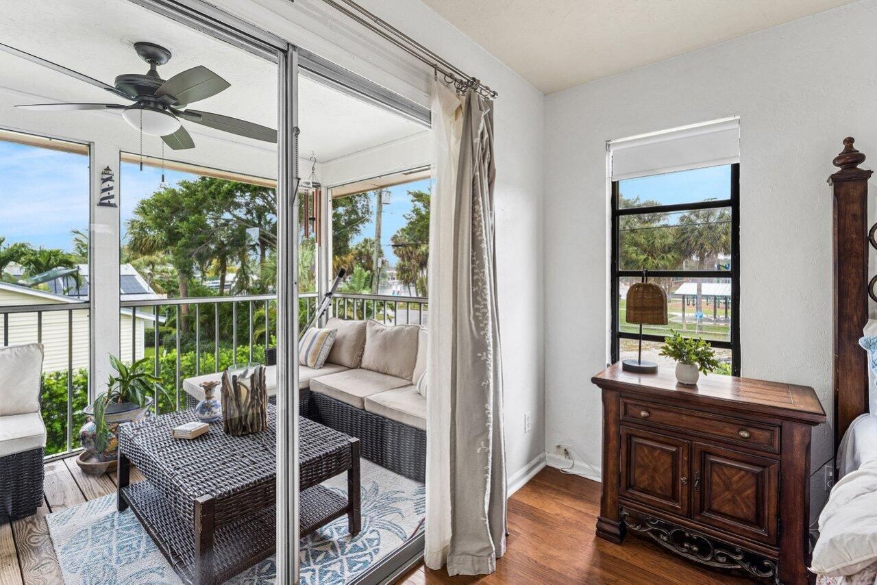 2101 N Palm Circle, North Palm Beach, FL 33408 Photo