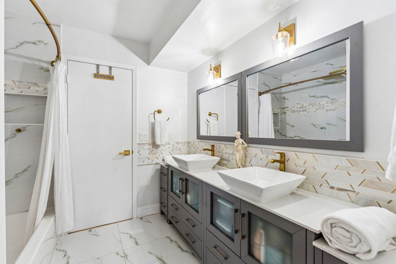 2101 N Palm Circle, North Palm Beach, FL 33408 Photo
