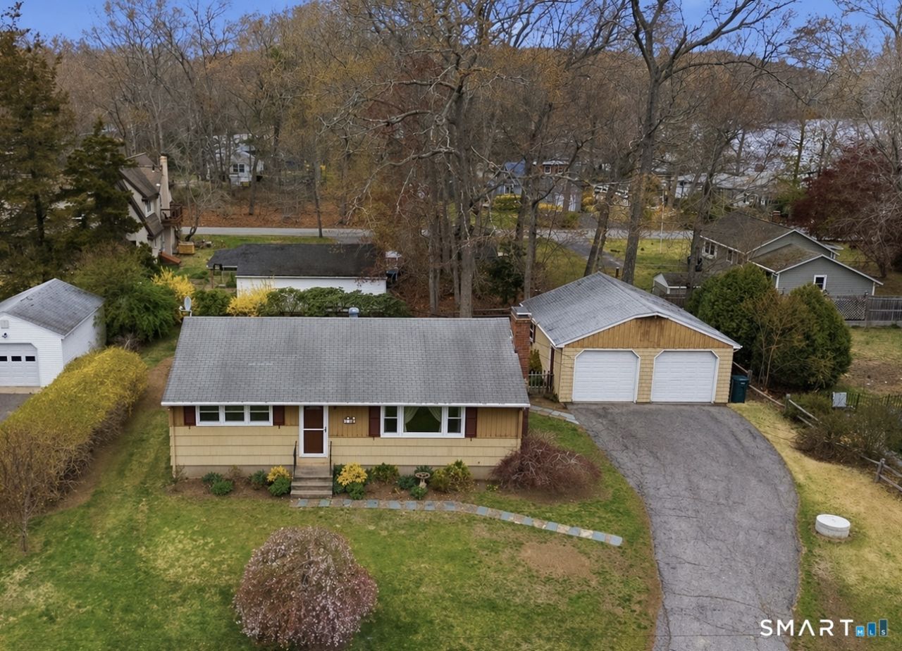 12 Pickerel Cove, Old Lyme, CT 06371 Main Photo