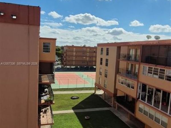 1850 W 56 , Unit 2410, Hialeah, FL 33012