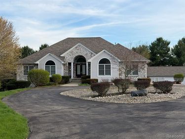 4366 Cordova Drive, York Twp, MI 48160