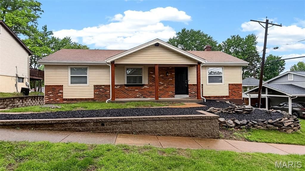 12123 Wesland Drive, Maryland Heights, MO 63043 Main Photo