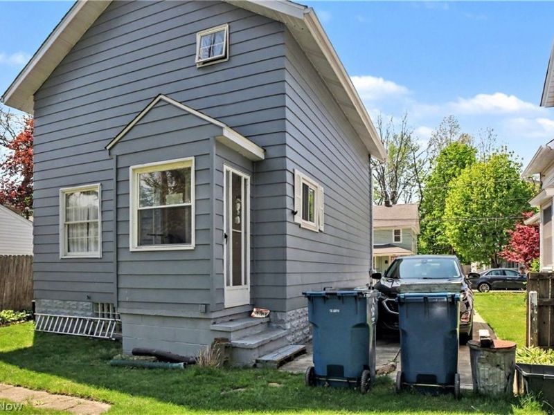 419 Meadow Lane, Painesville, OH 44077 Photo 2