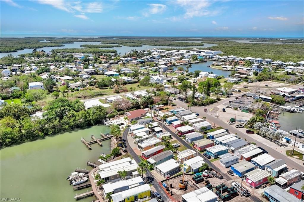 414 Papaya St , Unit 53, Goodland, FL 34140 Photo