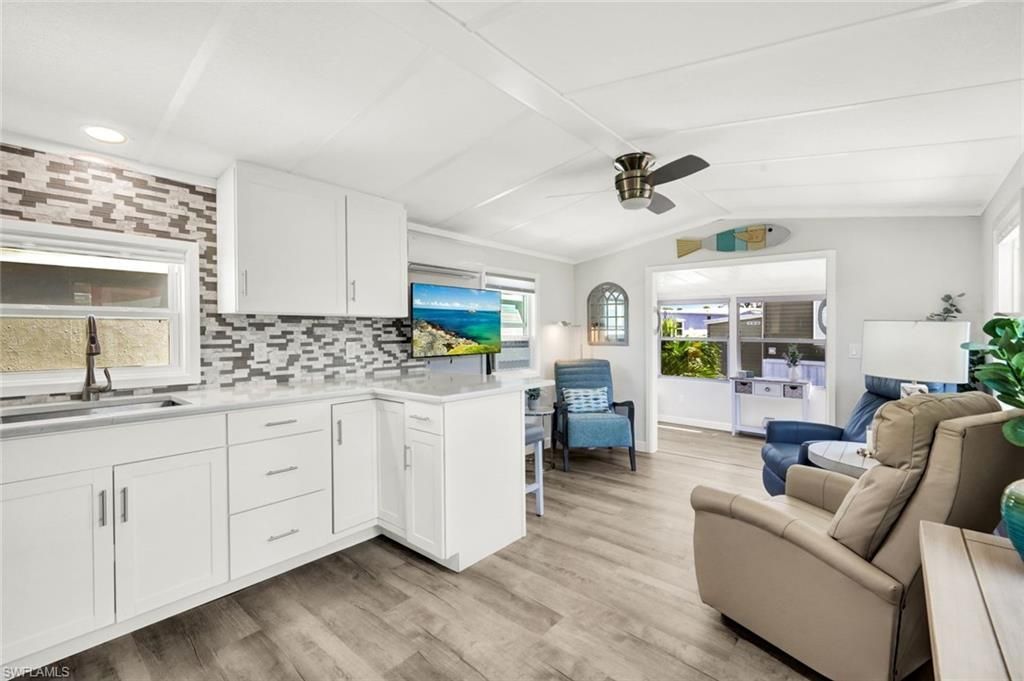 414 Papaya St , Unit 53, Goodland, FL 34140 Photo