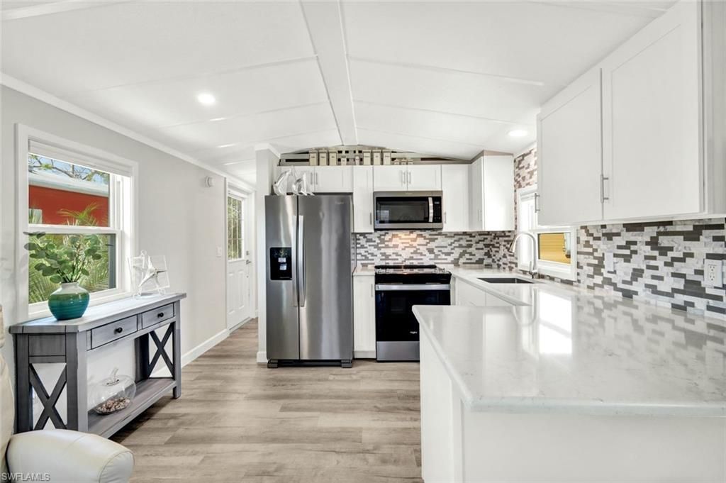 414 Papaya St , Unit 53, Goodland, FL 34140 Photo