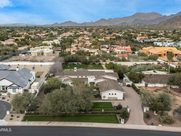 10620 E CHOLLA Street, Scottsdale, AZ 85259