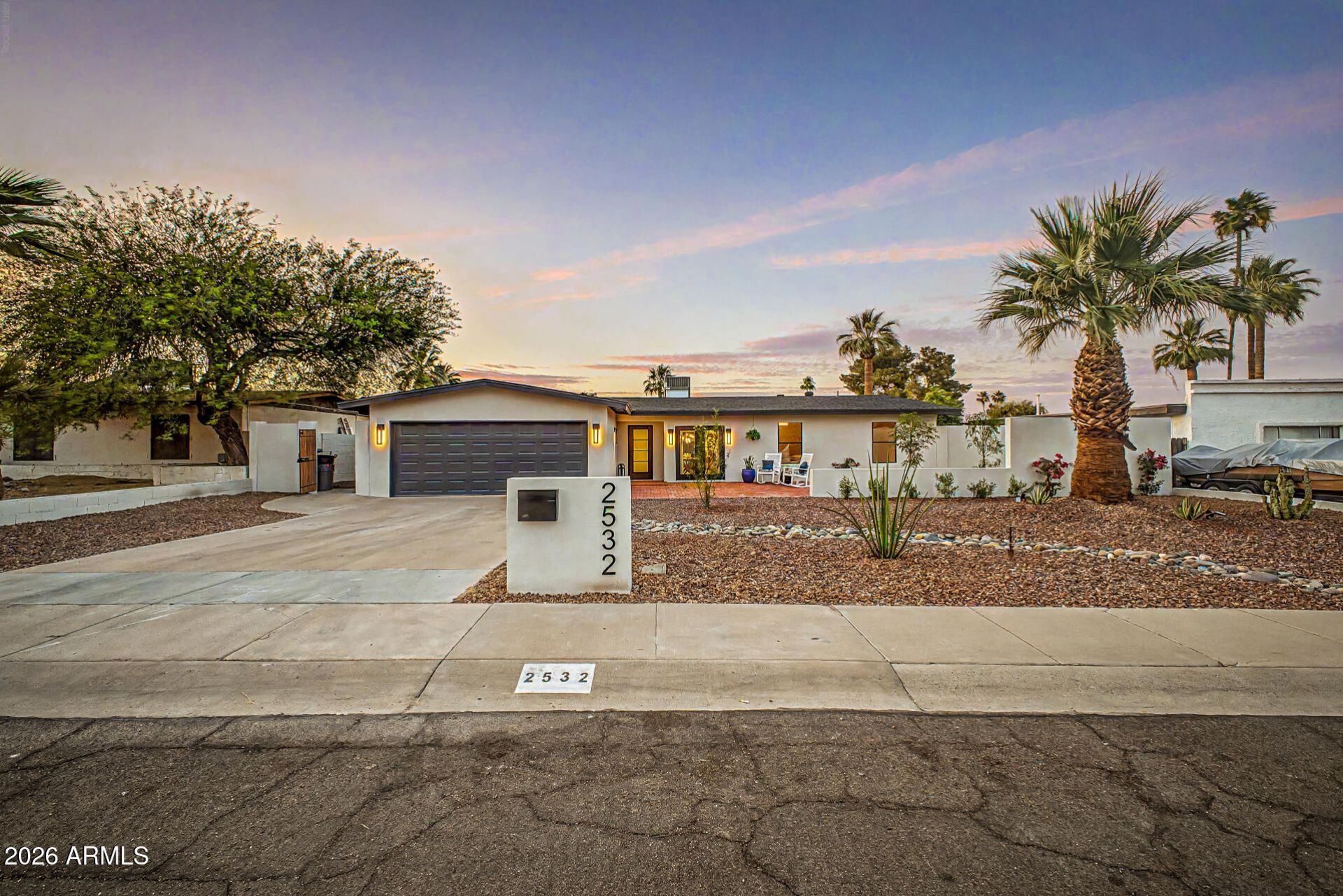 2532 E Sahuaro Drive, Phoenix, AZ 85028 Main Photo