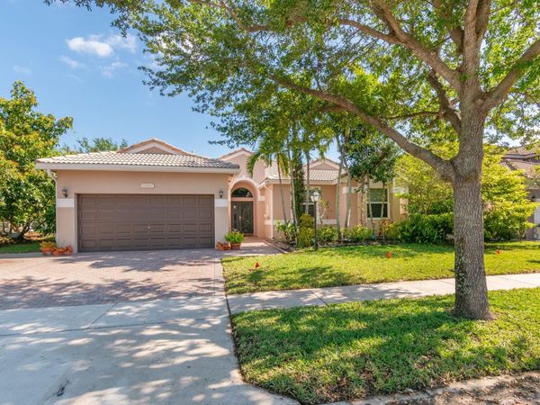 12843 NW 18th Court, Pembroke Pines, FL 33028