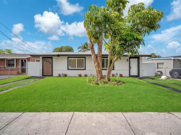 2572 NW 20th St , Fort Lauderdale, FL 33311