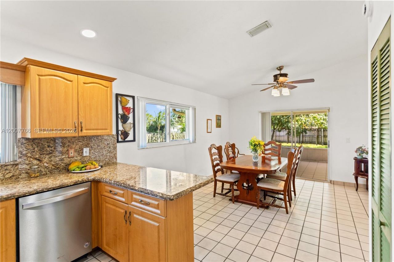 6450 SW 13th St, Plantation, FL 33317 Photo