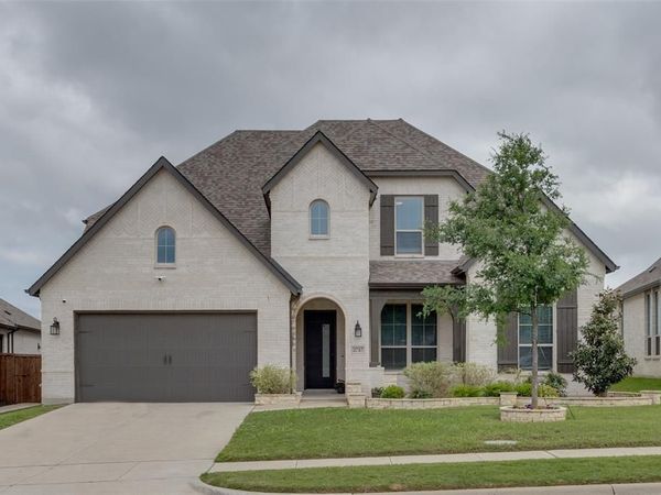 2717 Oak Blossom Drive , McKinney, TX 75071