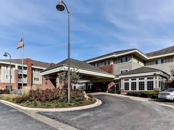 801 N MCLEAN Boulevard , Unit 330, Elgin, IL 60123