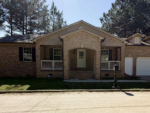 110 Asbury Drive, Starkville, MS 39759