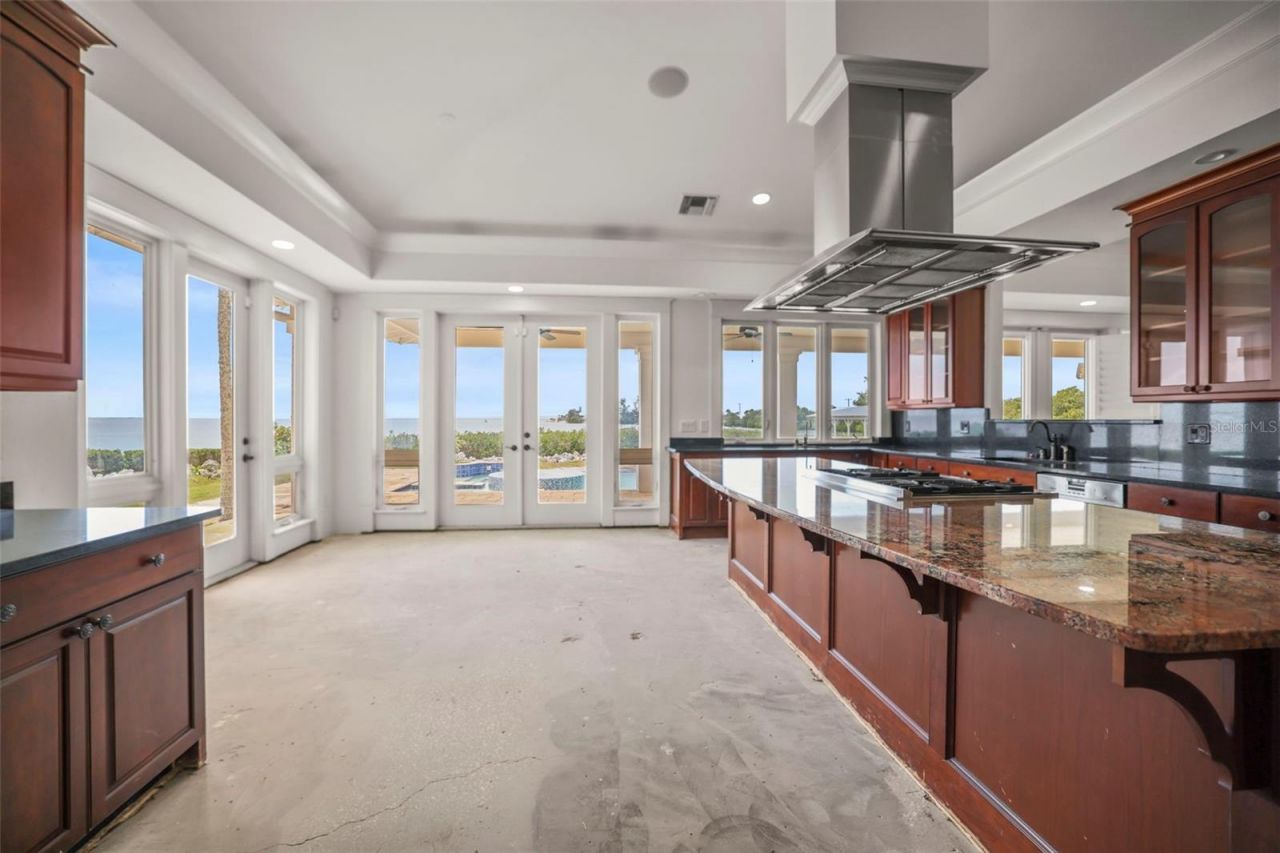 1721 Gulf Road, Tarpon Springs, FL 34689 Photo