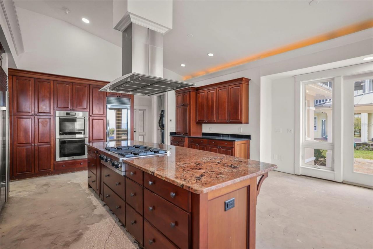 1721 Gulf Road, Tarpon Springs, FL 34689 Photo