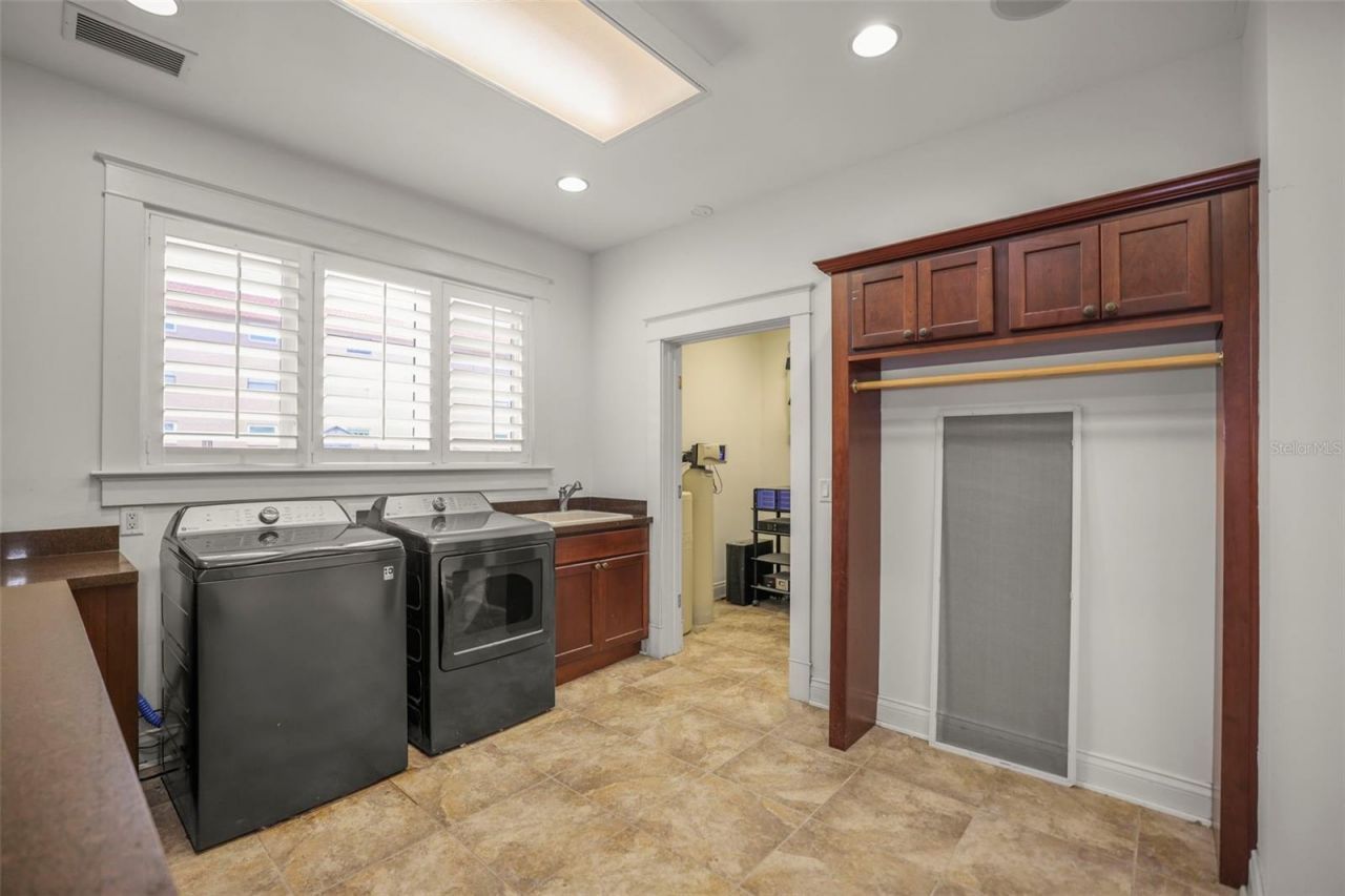 1721 Gulf Road, Tarpon Springs, FL 34689 Photo