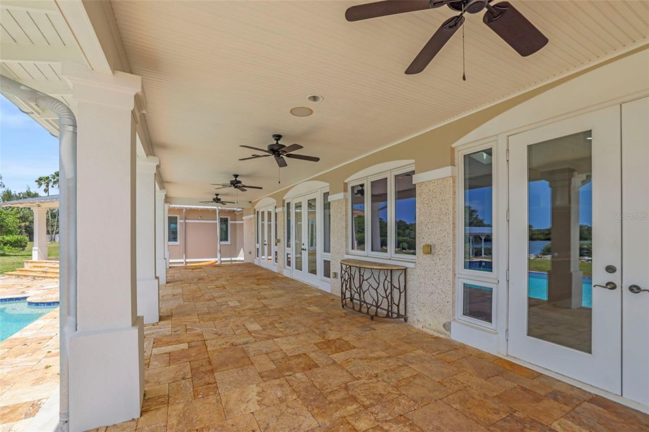 1721 Gulf Road, Tarpon Springs, FL 34689 Photo