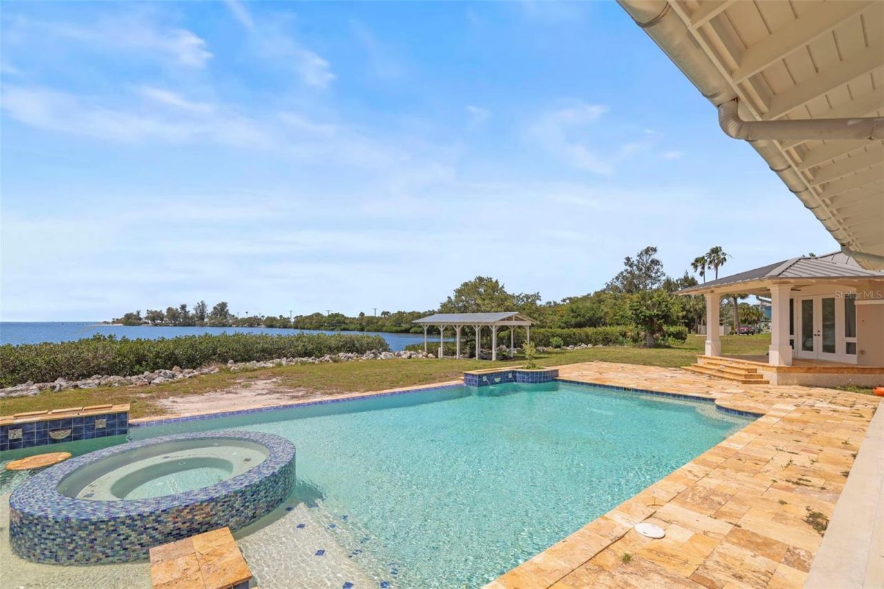 1721 Gulf Road, Tarpon Springs, FL 34689 Photo