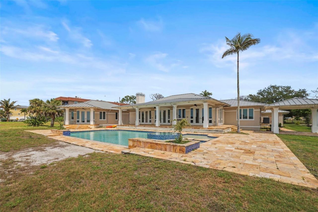 1721 Gulf Road, Tarpon Springs, FL 34689 Photo